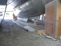 Starboard shaft support assembly